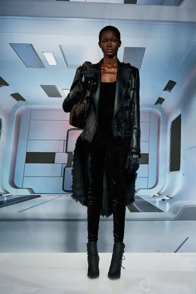 Look 33